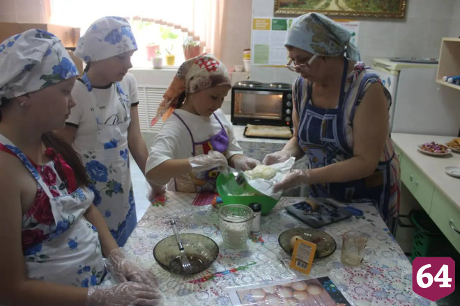 Саратовских подростков научили полезно питаться 